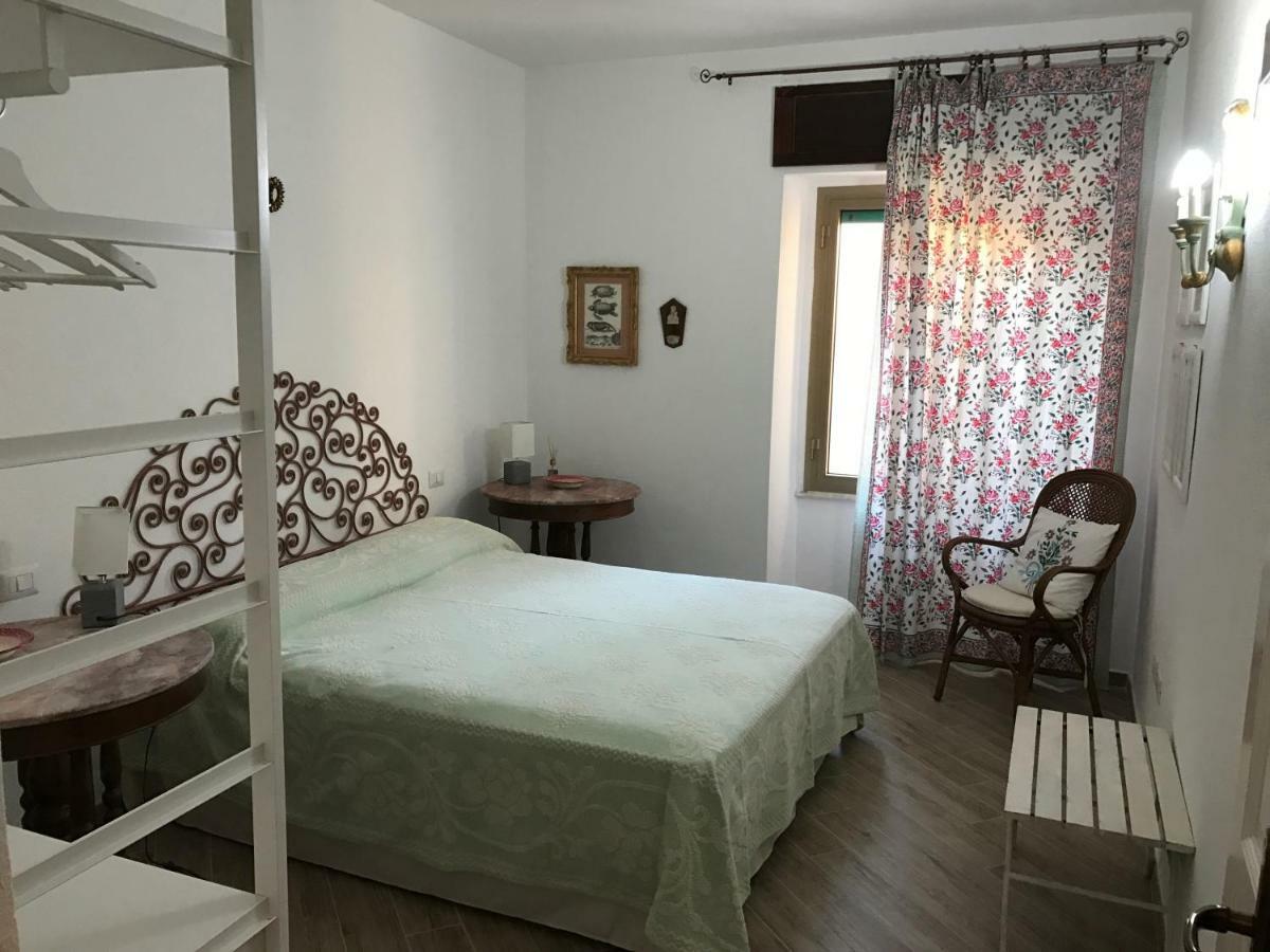 Le 25 Tartarughe Bed & Breakfast Santa Teresa Gallura Dış mekan fotoğraf