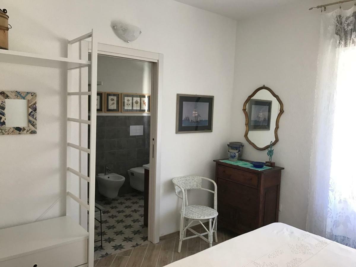 Le 25 Tartarughe Bed & Breakfast Santa Teresa Gallura Dış mekan fotoğraf