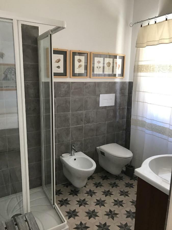 Le 25 Tartarughe Bed & Breakfast Santa Teresa Gallura Dış mekan fotoğraf